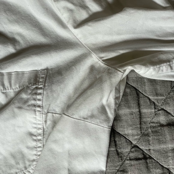 GAP Crisp White Button Down Collard Shirt - Picture 6 of 10